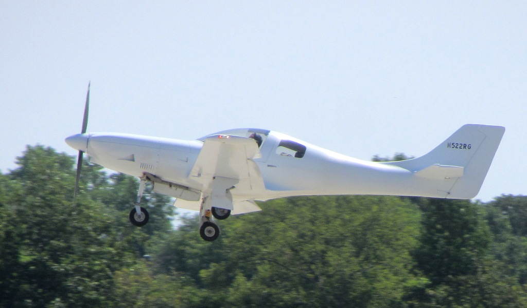 Lancair320landing