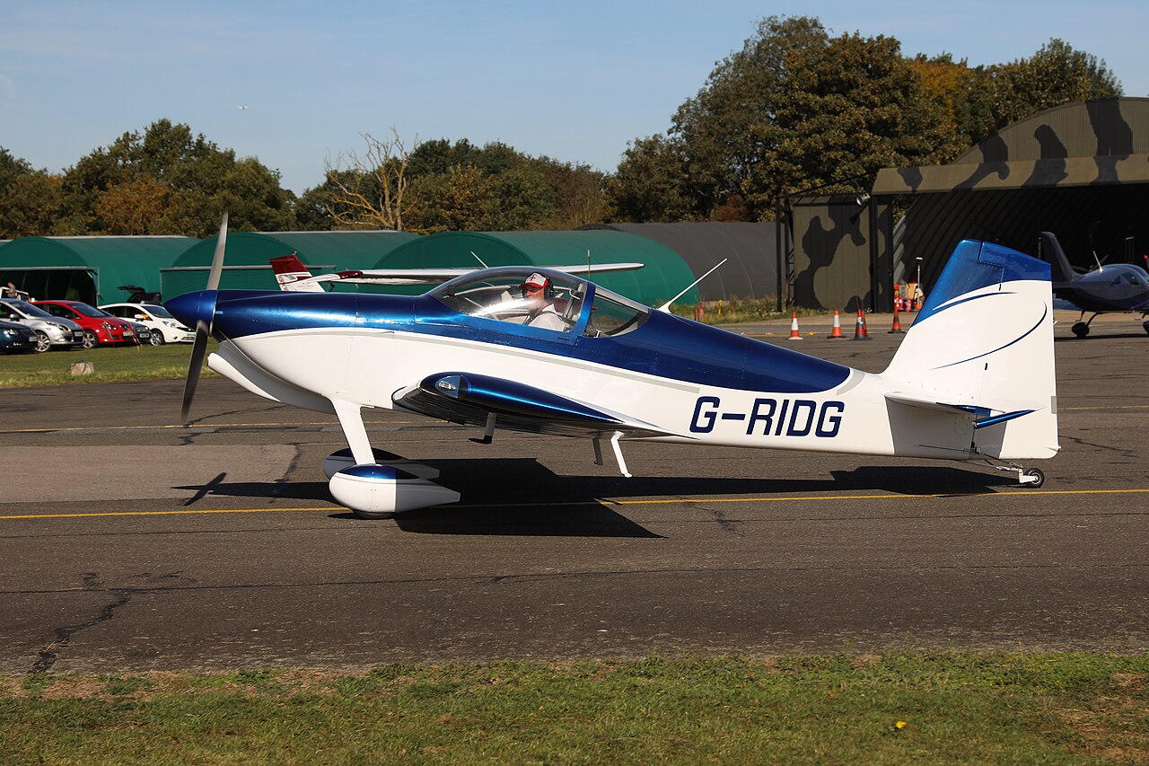 Van's RV-7 G-RIDG 5D4 2110 (43205800650)