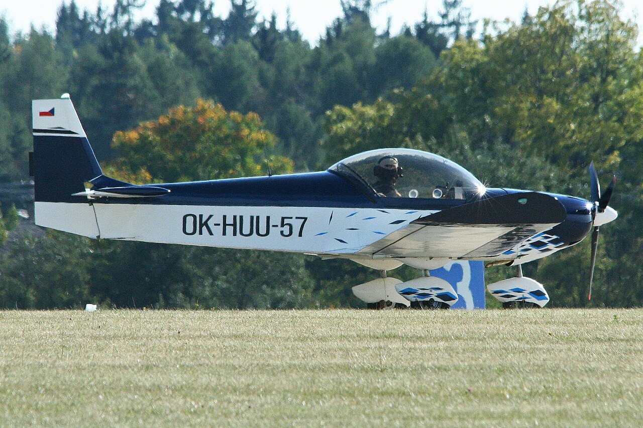 Zenair CH-601 Zodiac OK-HUU-57 (8125794112)
